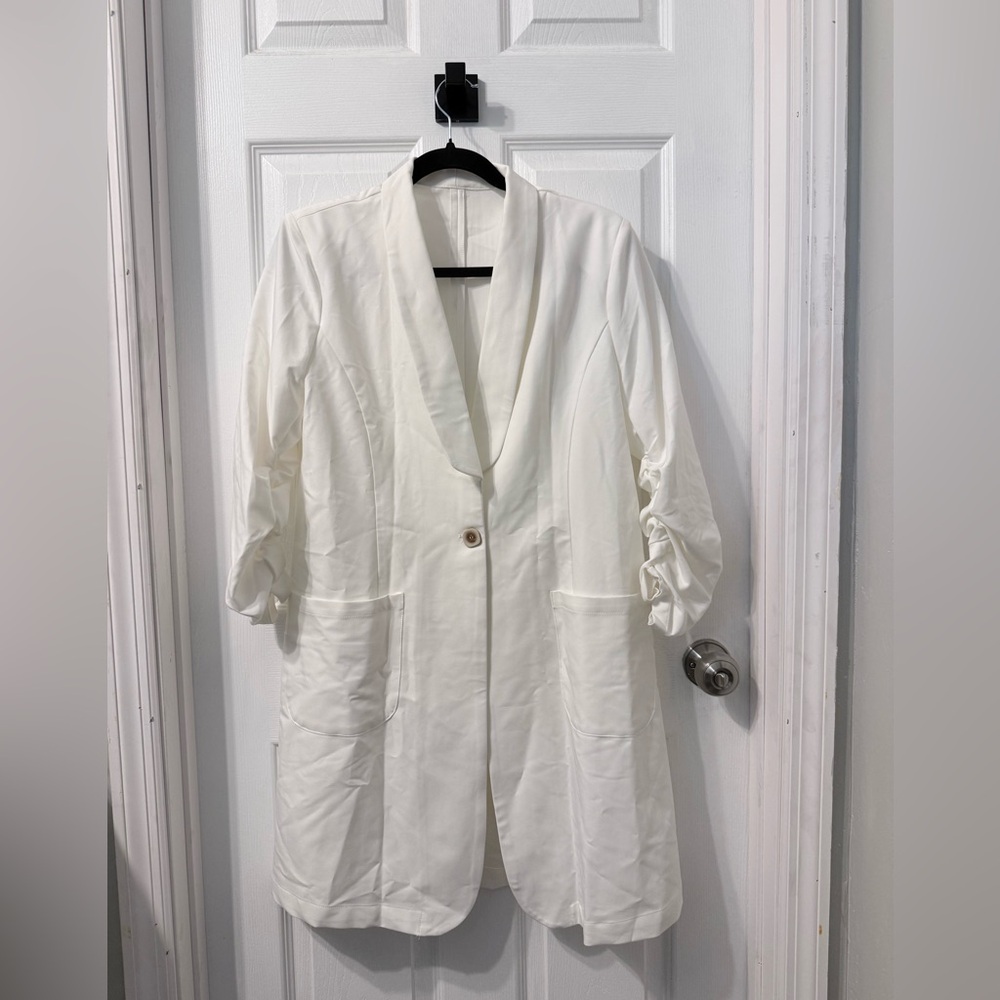 Elegant White Long Line Women's Blazer Coat